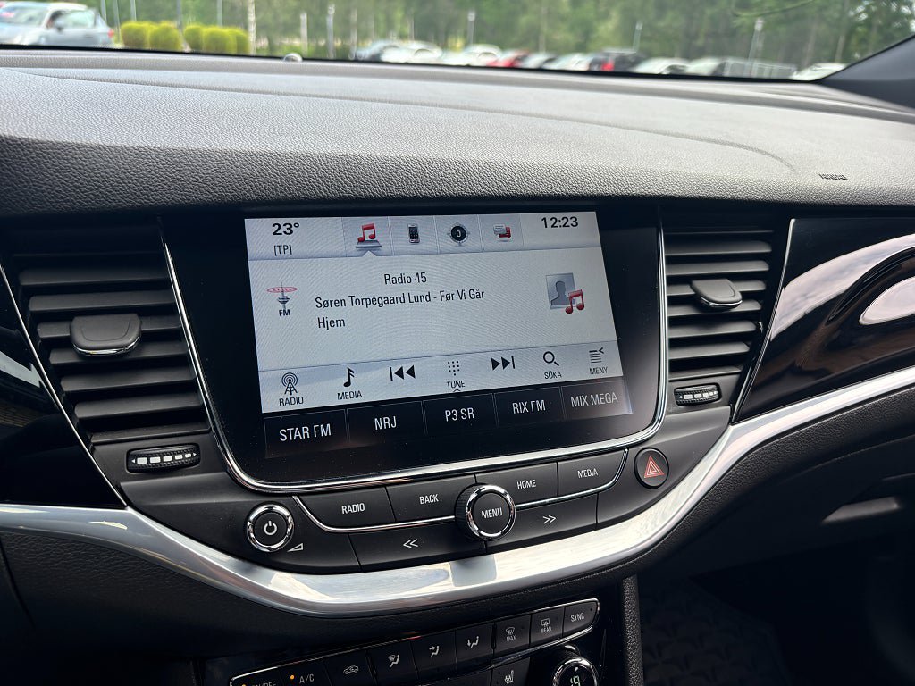 Vehicle Image 19