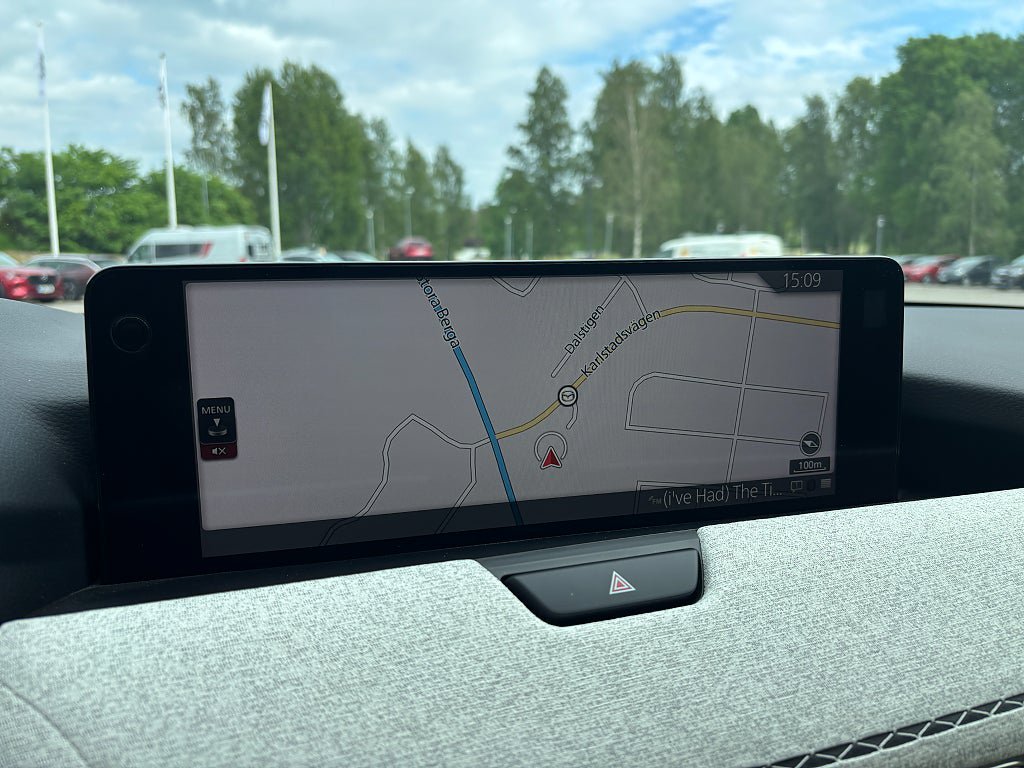 Vehicle Image 23