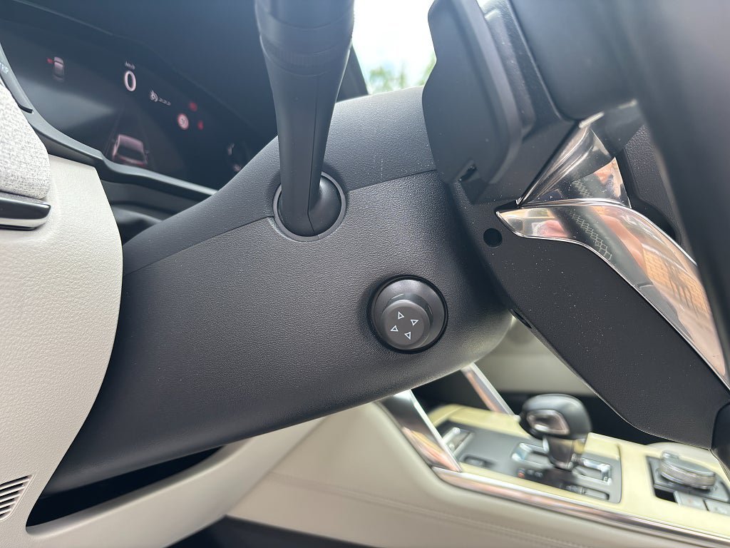 Vehicle Image 28