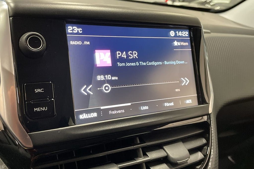 Vehicle Image 14