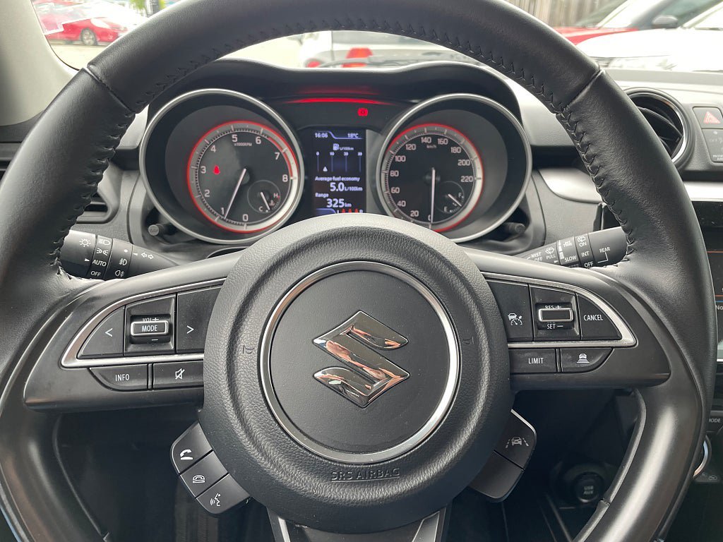 Vehicle Image 7