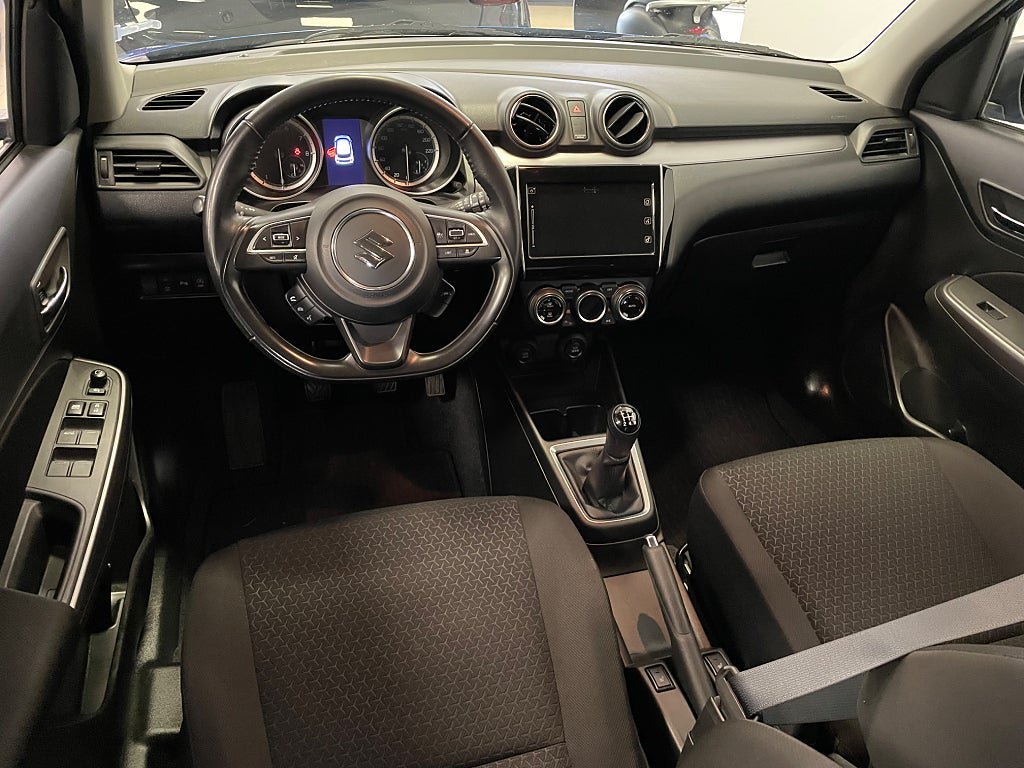 Vehicle Image 14