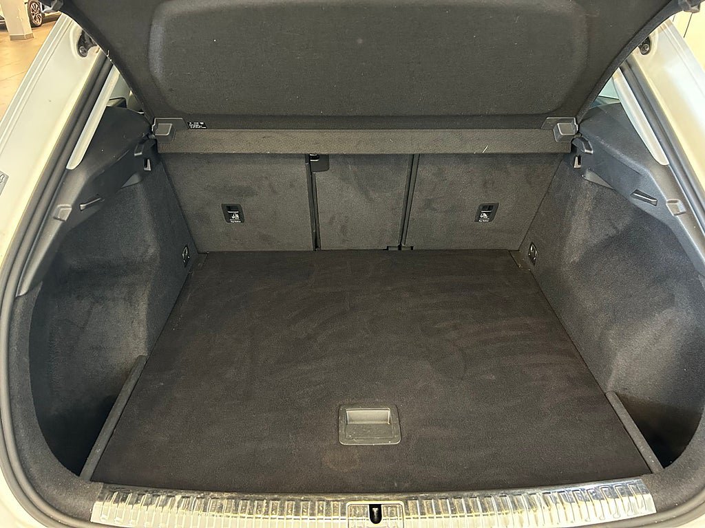 Vehicle Image 27