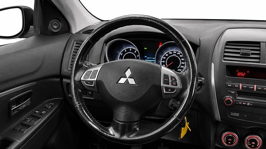 Vehicle Image 9