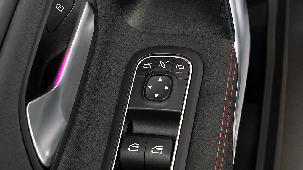 Vehicle Image 24