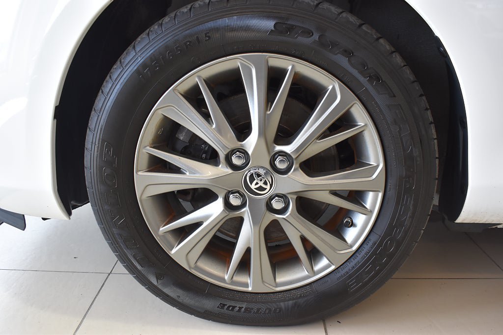 Vehicle Image 17