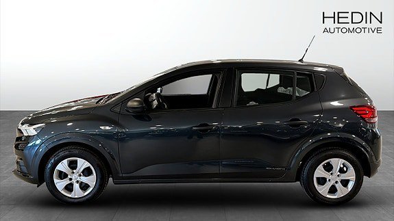 Vehicle Image 6