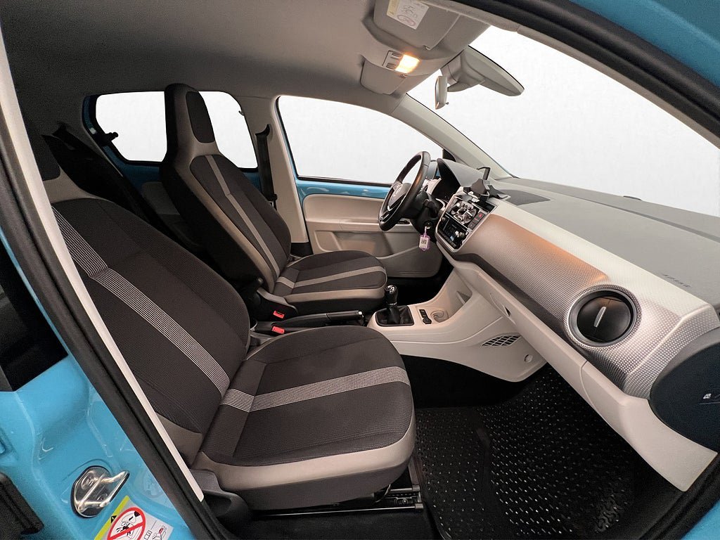Vehicle Image 12