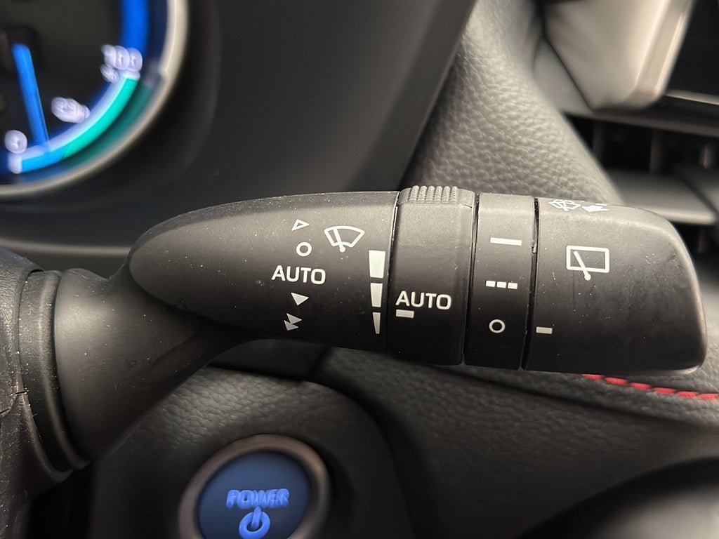 Vehicle Image 32