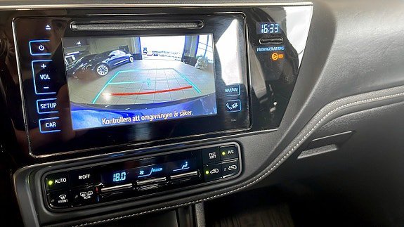 Vehicle Image 16