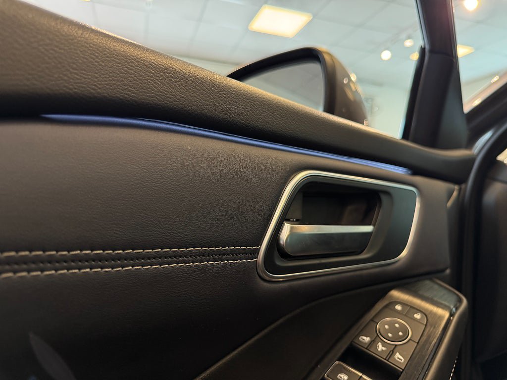Vehicle Image 22