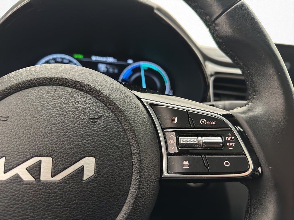 Vehicle Image 29