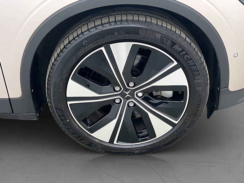 Vehicle Image 36
