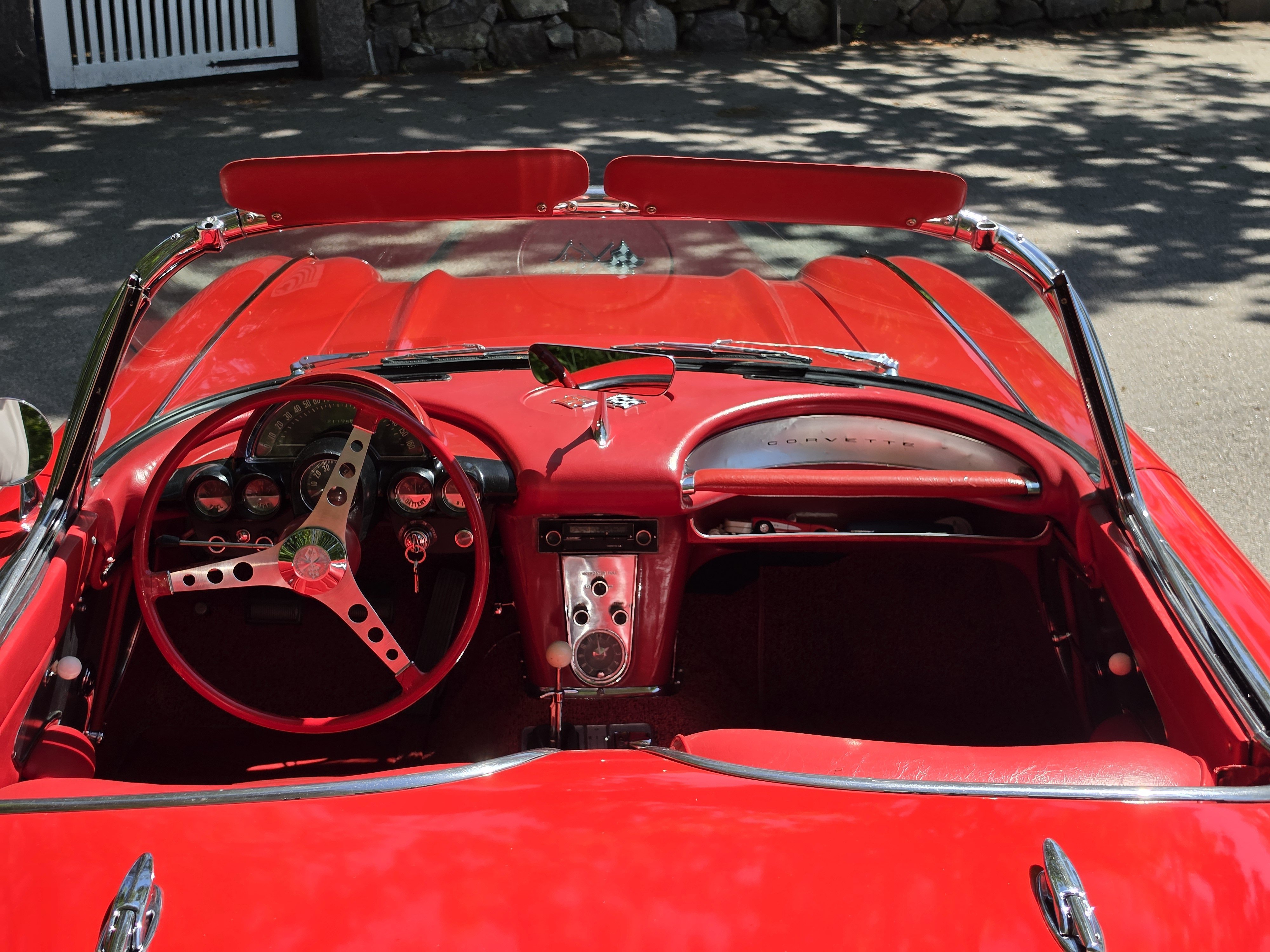 Vehicle Image 11