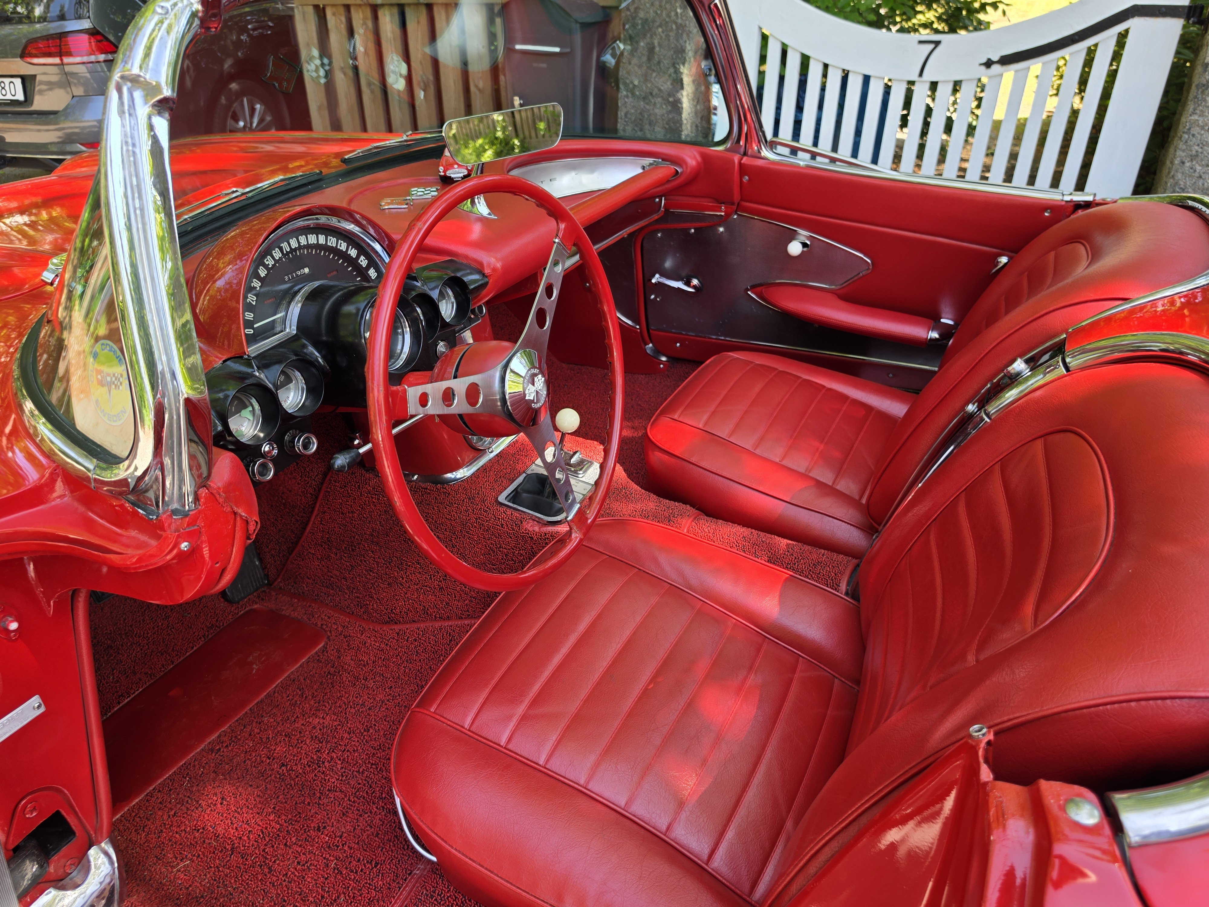 Vehicle Image 19