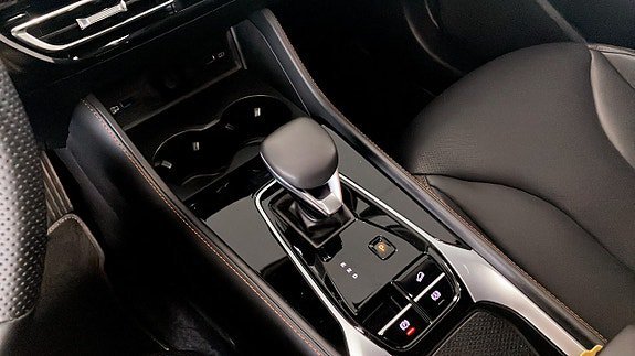 Vehicle Image 13