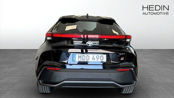 Vehicle Image 7
