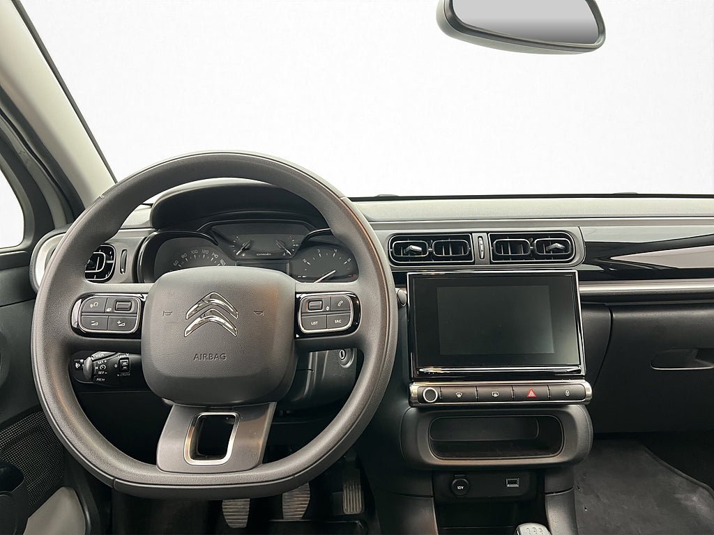 Vehicle Image 12