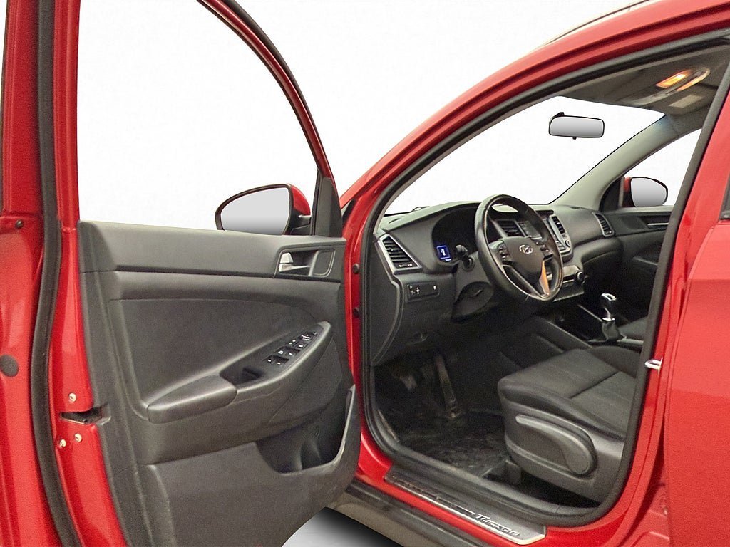 Vehicle Image 10