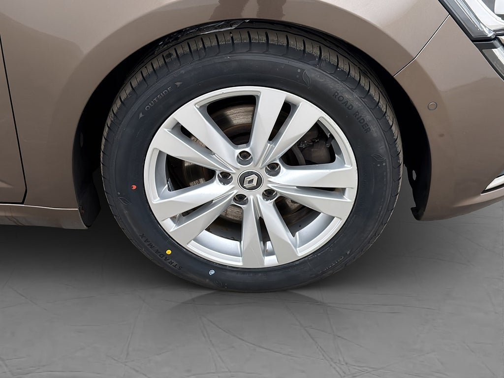 Vehicle Image 35