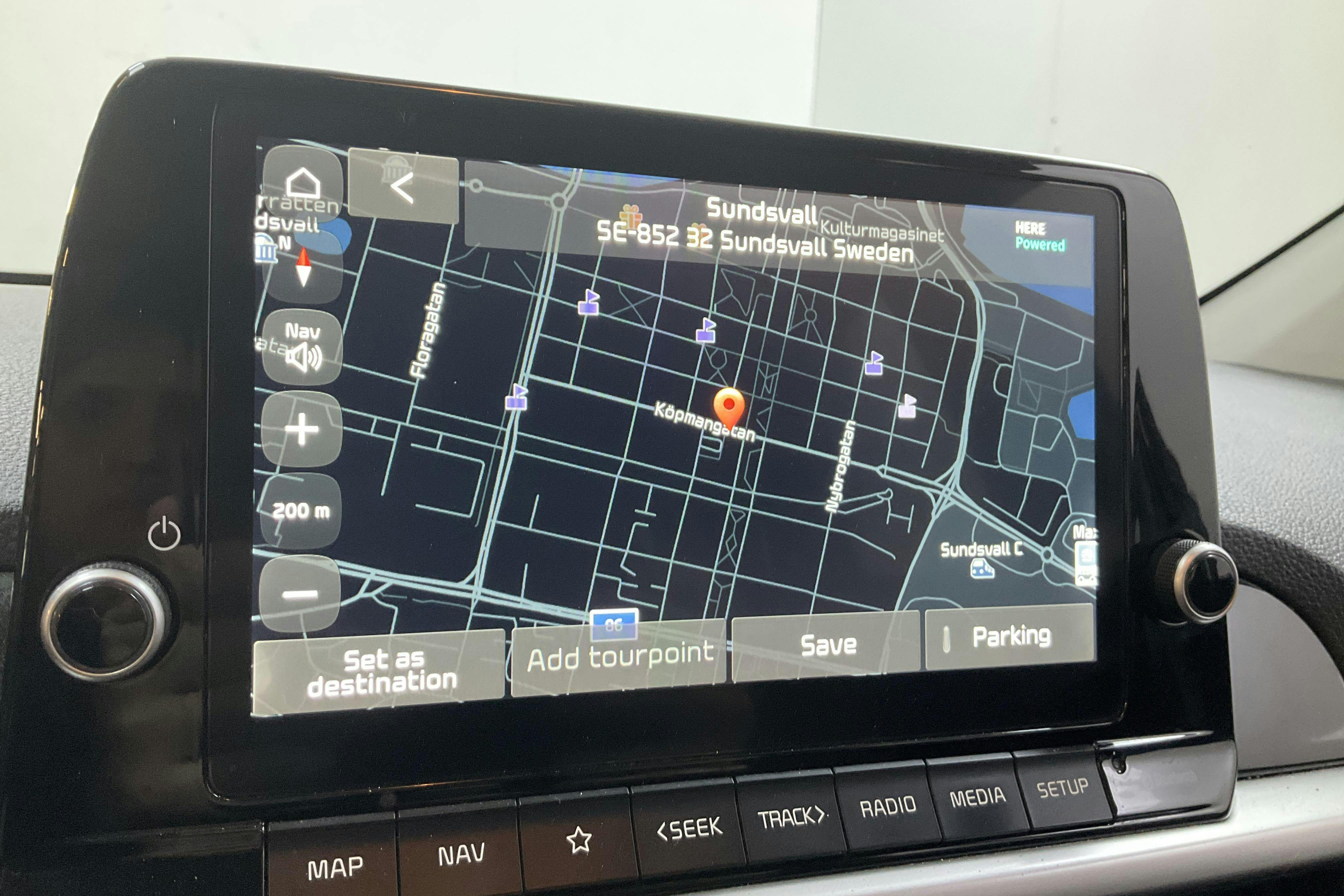 Vehicle Image 11