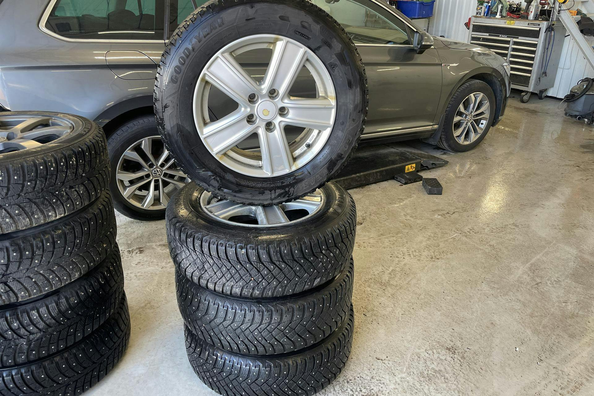 Vehicle Image 21