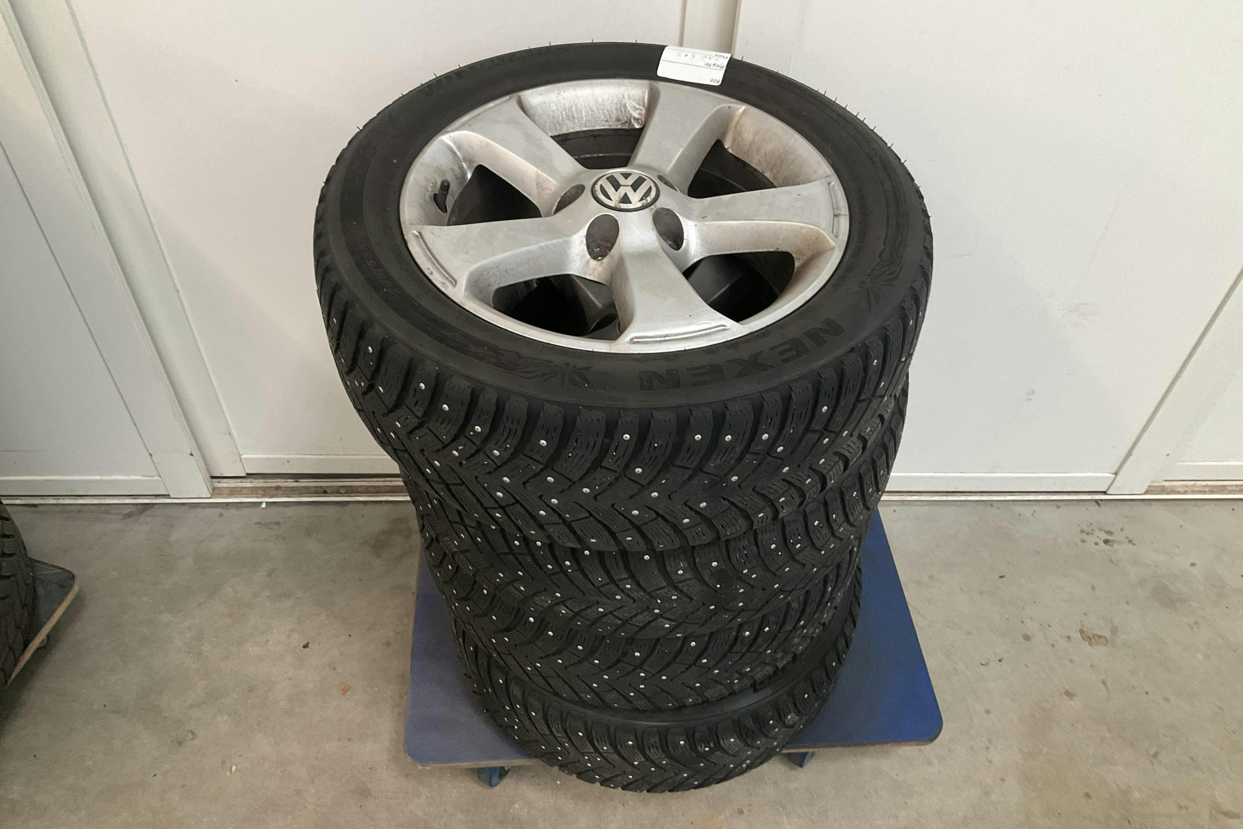 Vehicle Image 14
