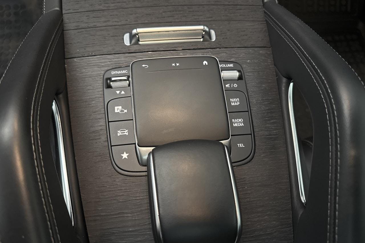 Vehicle Image 17