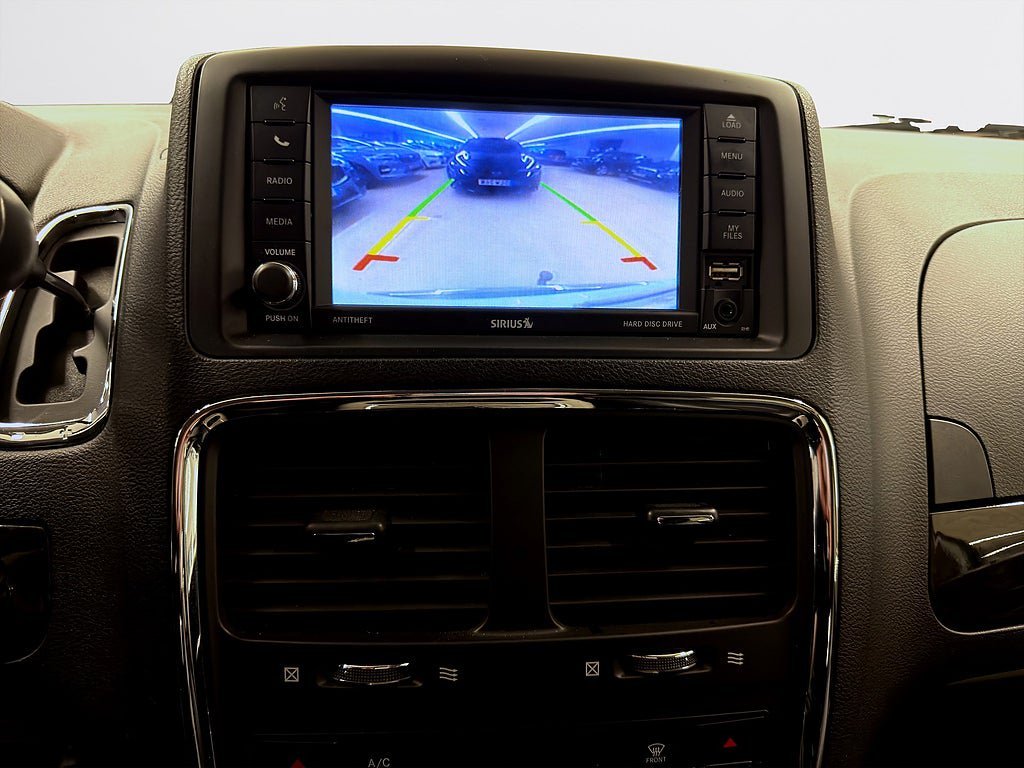Vehicle Image 11