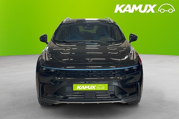 Vehicle Image 6