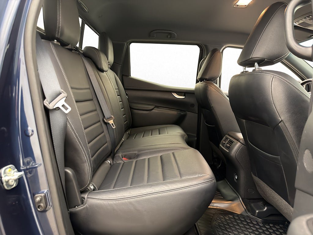 Vehicle Image 31