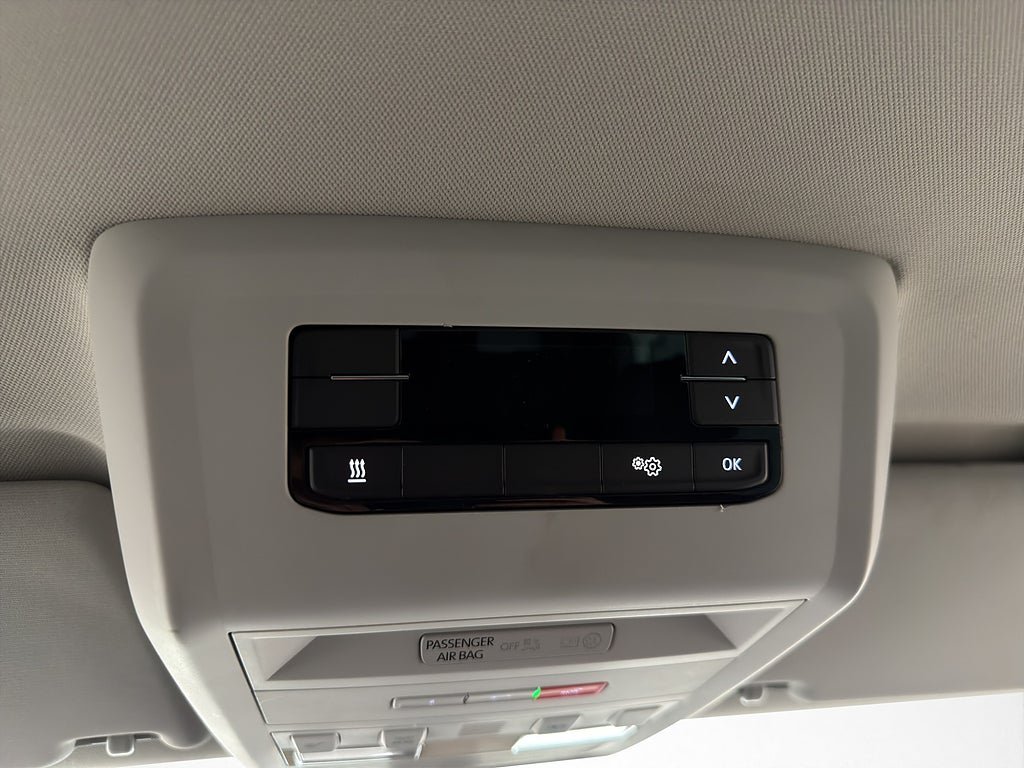 Vehicle Image 28