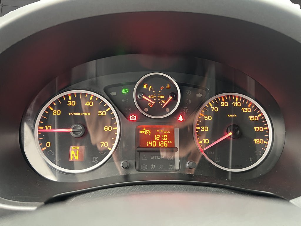 Vehicle Image 19