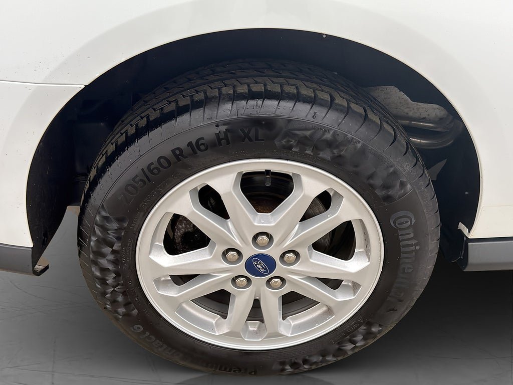 Vehicle Image 36