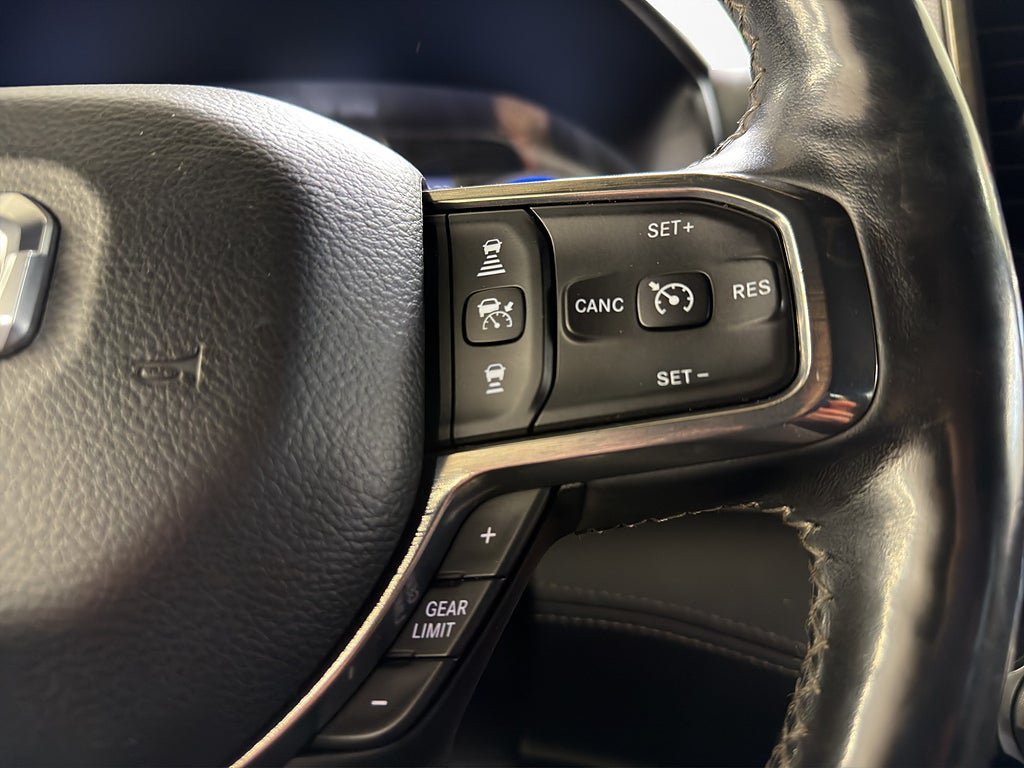 Vehicle Image 23