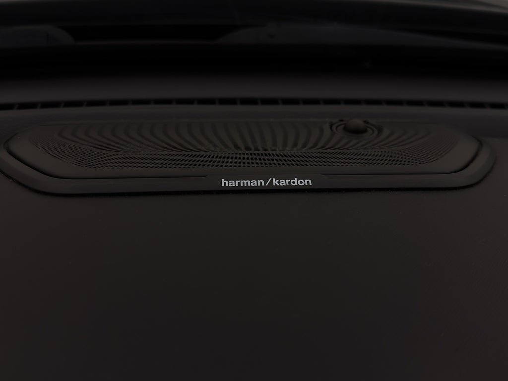 Vehicle Image 24