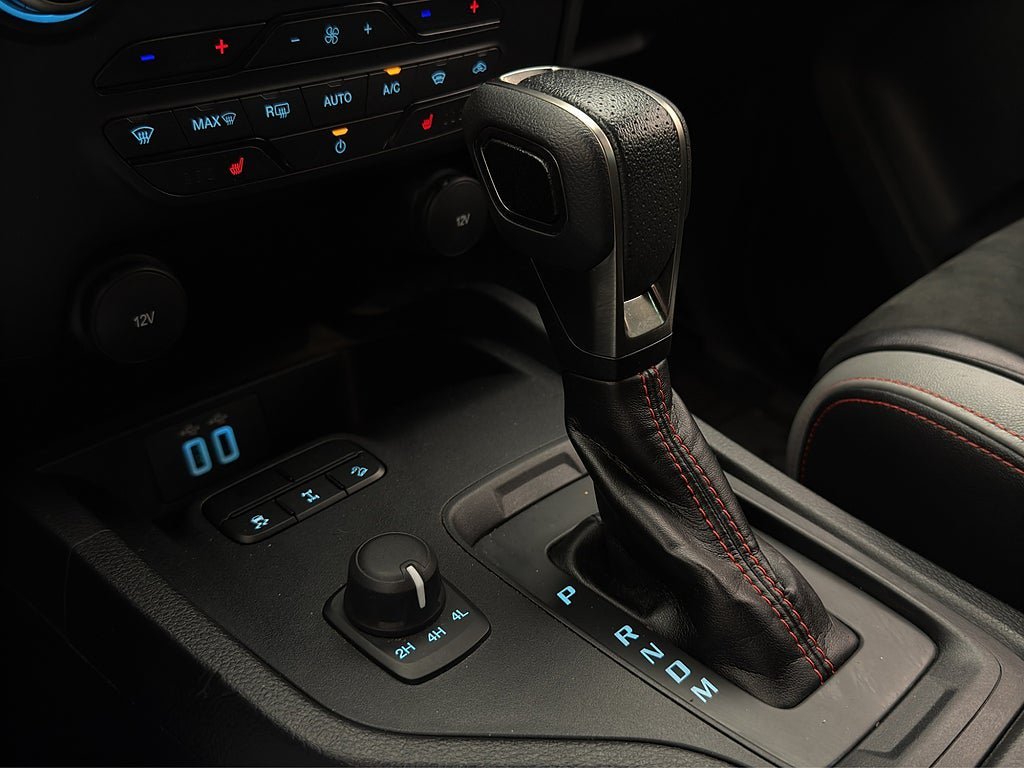 Vehicle Image 28