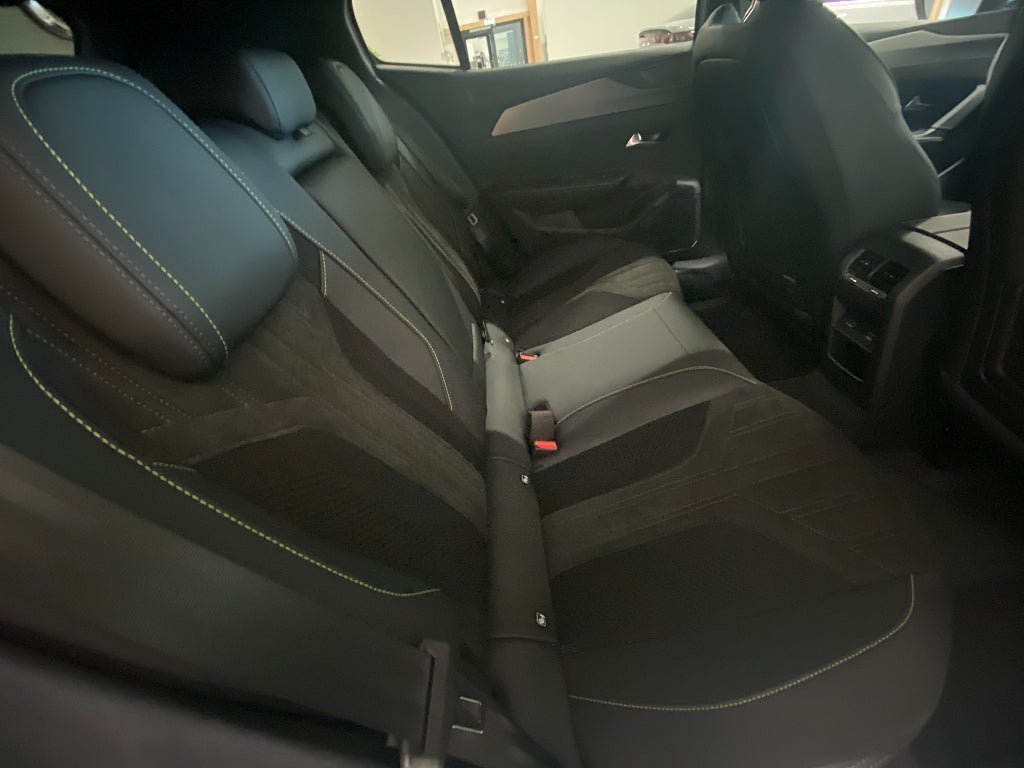 Vehicle Image 19