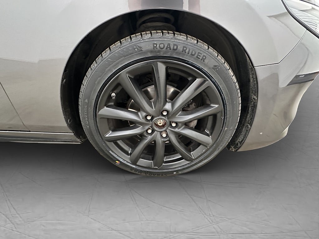 Vehicle Image 31