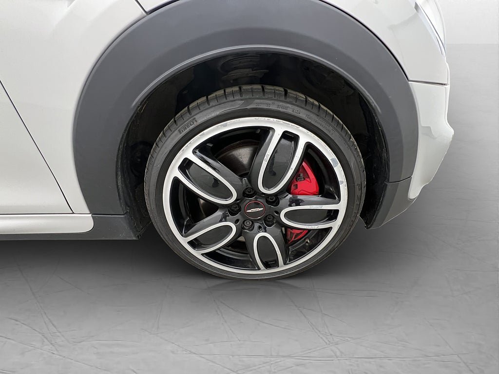 Vehicle Image 35