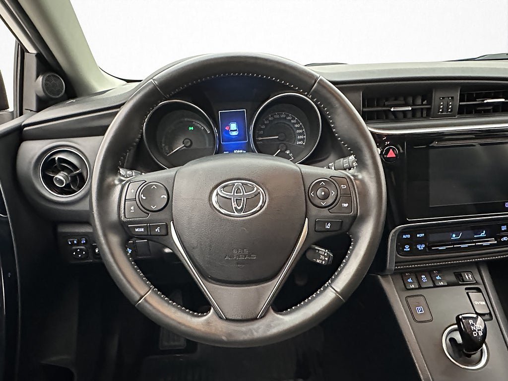 Vehicle Image 13