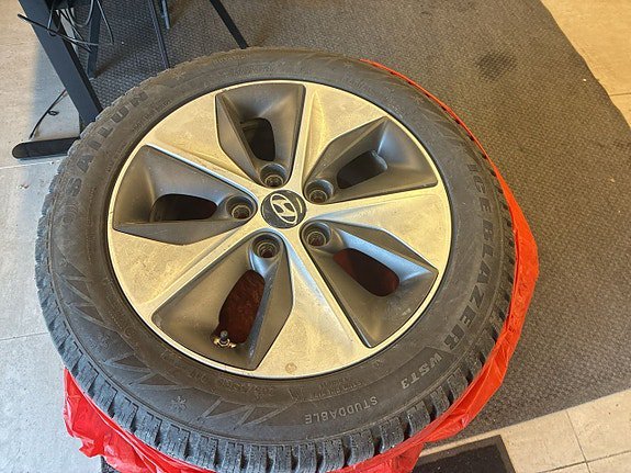 Vehicle Image 21