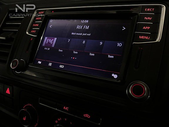 Vehicle Image 26