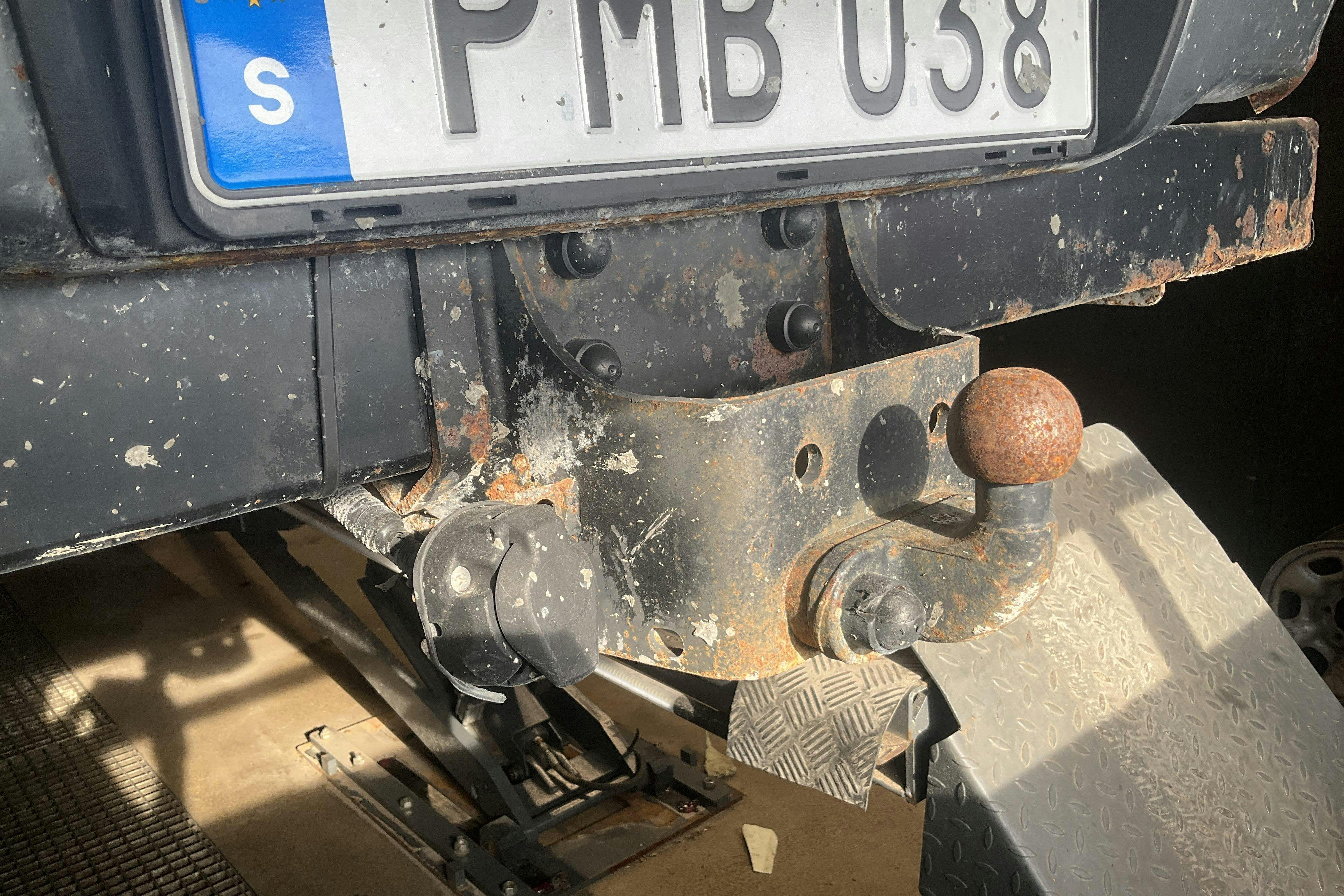 Vehicle Image 13