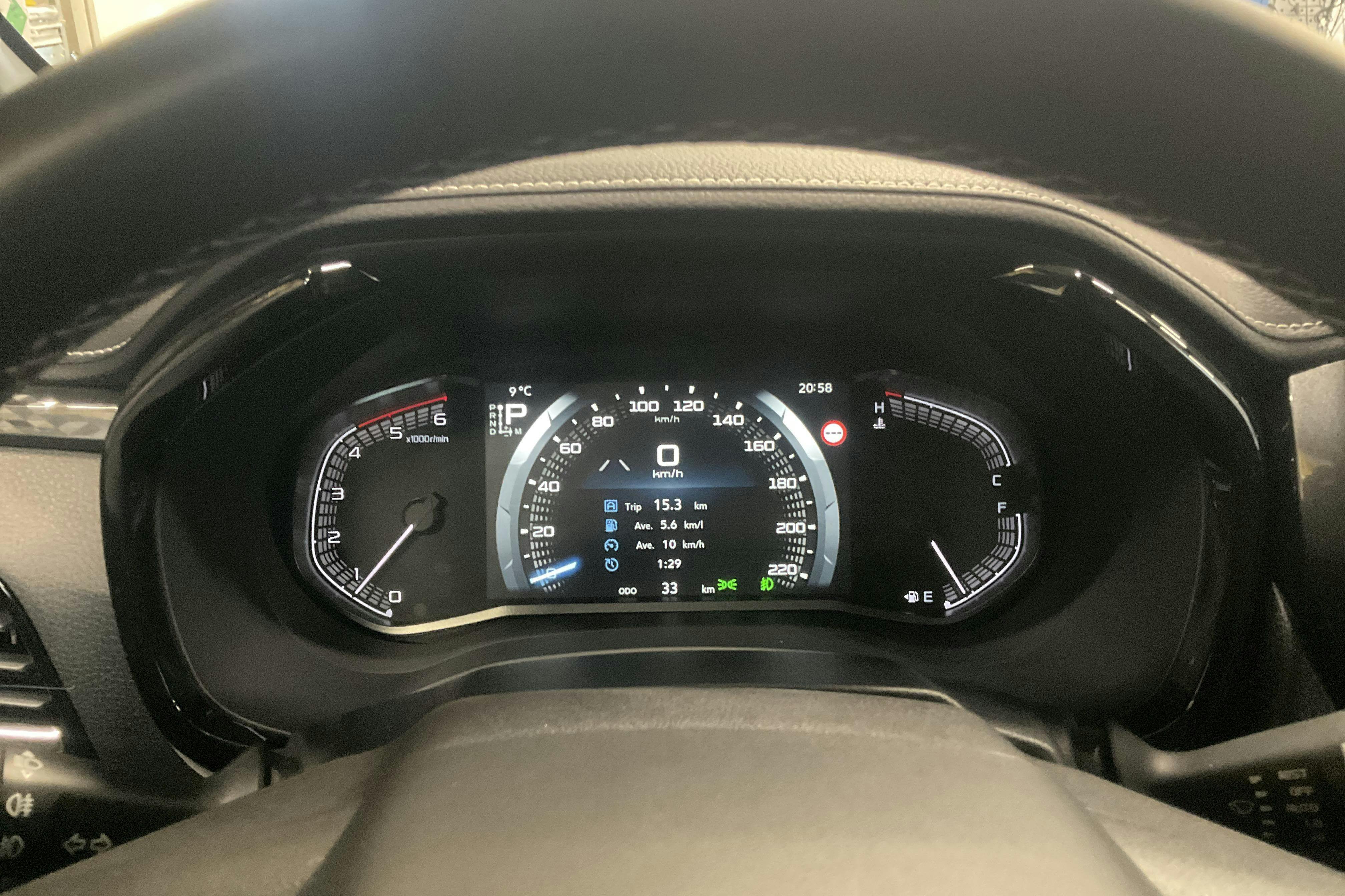 Vehicle Image 11