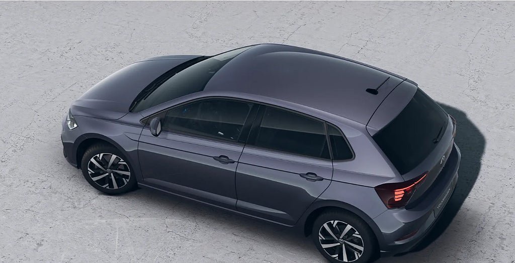 Vehicle Image 6
