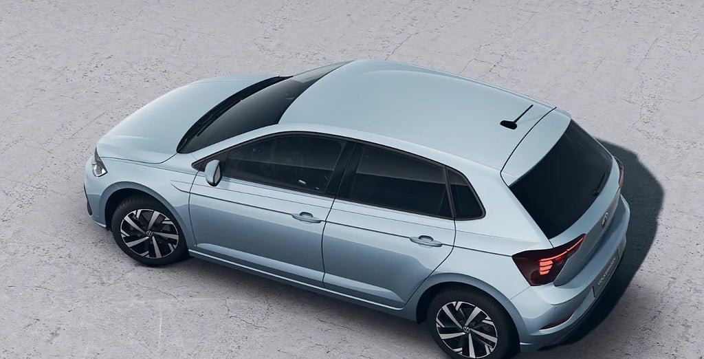 Vehicle Image 6