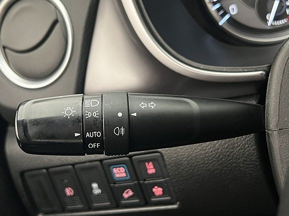 Vehicle Image 26