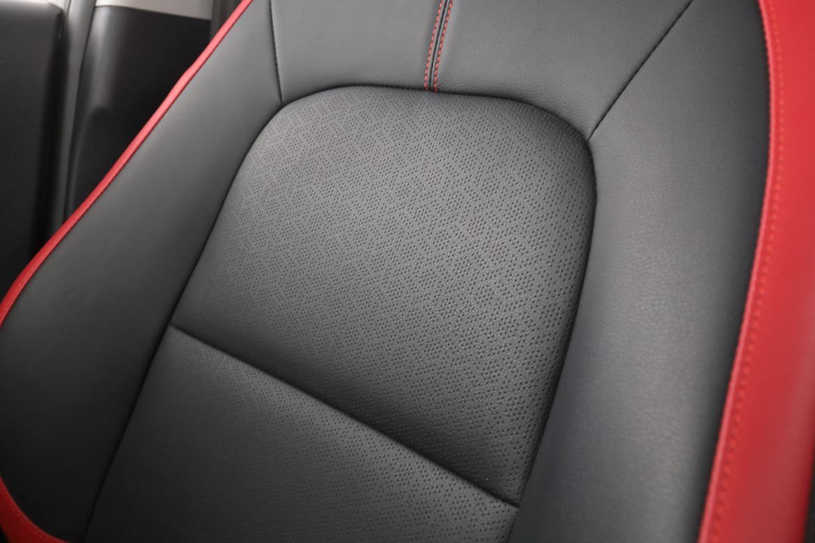 Vehicle Image 24