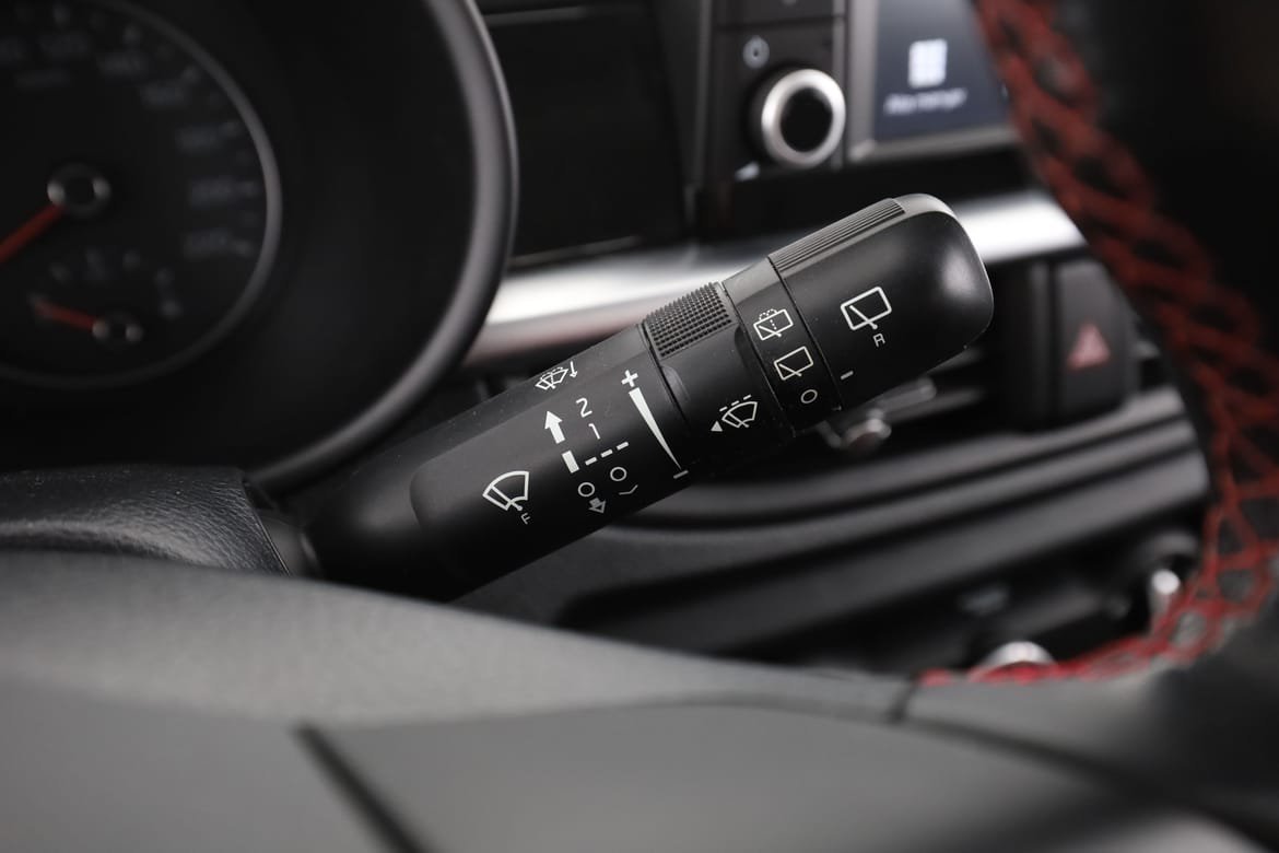 Vehicle Image 32